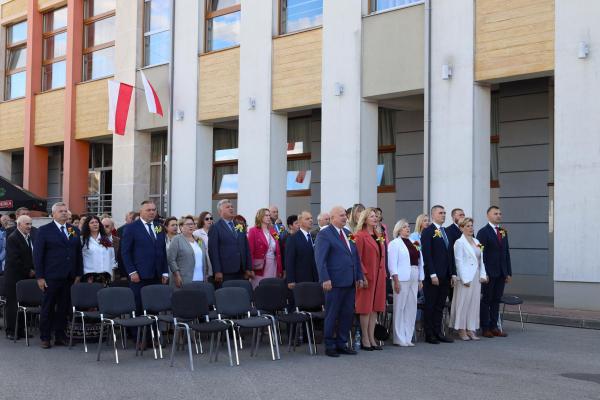 d907e131d6e57aa08e4cd41563755a4b