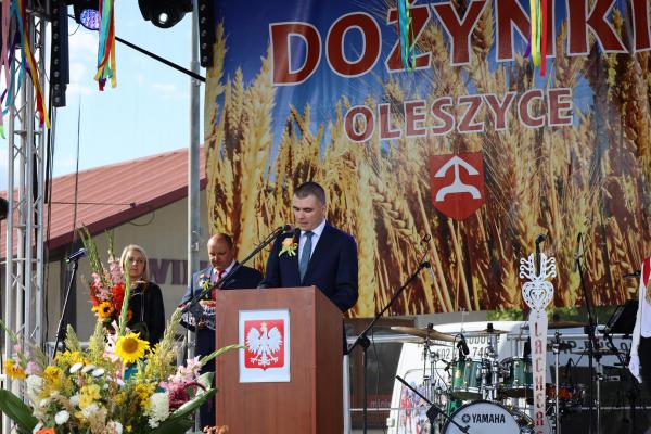 8b8699fe291379a79fec492a67544b4c