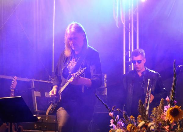 7805f8ea14c658cd24b3a90417d8d75a