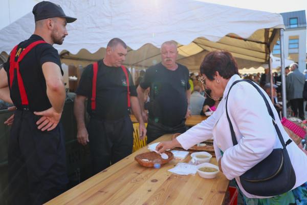 e49886db420cadf74d727a86146e9f81