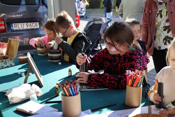 bb8f8c1674bd2cbecfb19f5d5b6cfb09