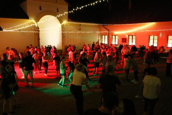 d637f0ee375e9b95c3a8918a46da375d