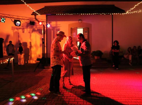 6de201cf5ab2f6ff605fa8e815f9563d