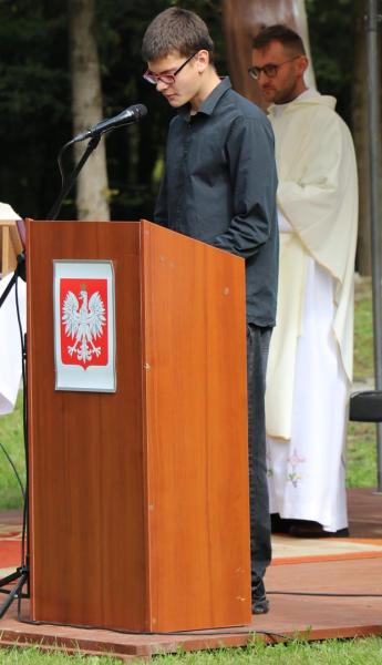 826c2cb3f1f33e902003ba98c3a96c7b