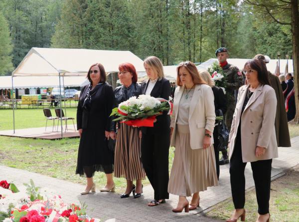 5d9dd86590ca278710fe37c62683aa75