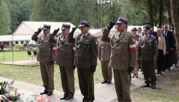 d4f97aa4be6d43d23ae1b64b28a861c0