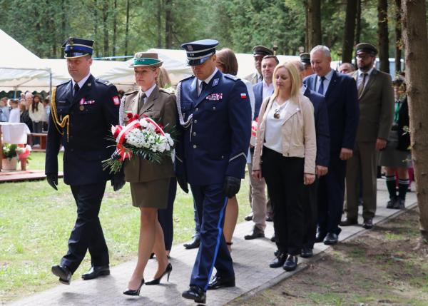 0ec3cb0c2f40afd063b67347c06304ba