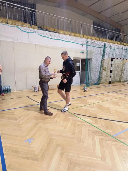 9768b0e8375390d15d2390a4542a6f0b