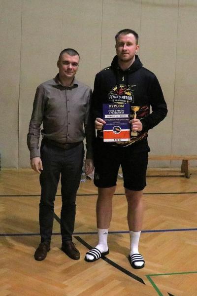 a3ee60434f4fbc24a09299fe1bc30b98