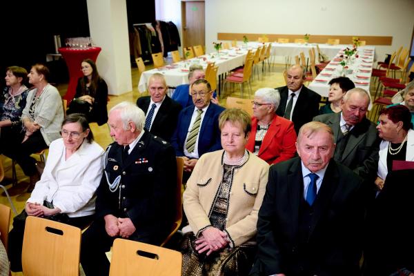 62f27532d220122d5e5de19640cc412d