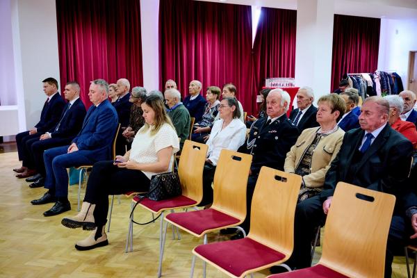 82b87ed98fae2b706a05eb2f40c508e9