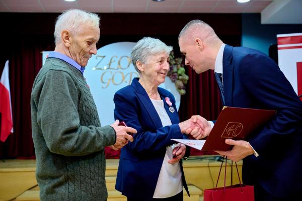 0b250937731652cba876a480ec54f4bd