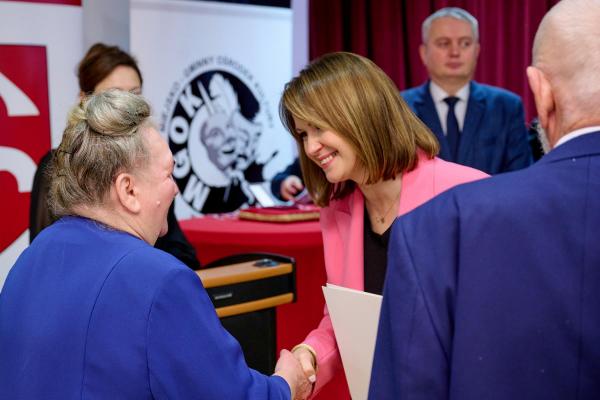 94a491b0109a4ab33e9d7629e46ece5e