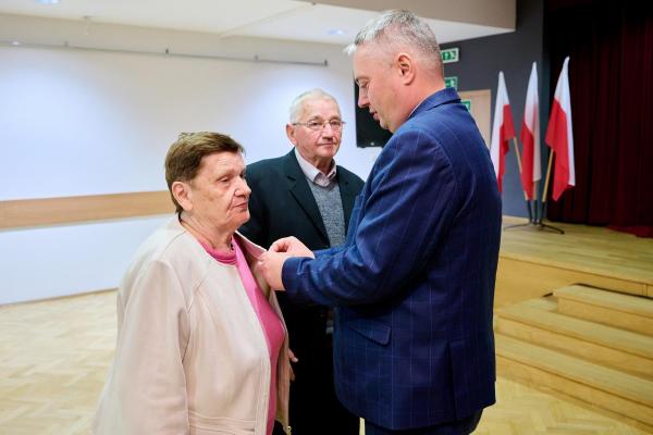 25df8d405413f96a5b89c6a40bf36475