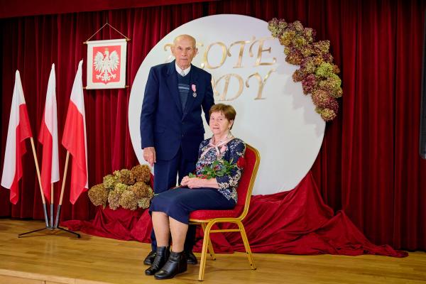 4d66ec8871bf4137b4b9aaaeb37c6159