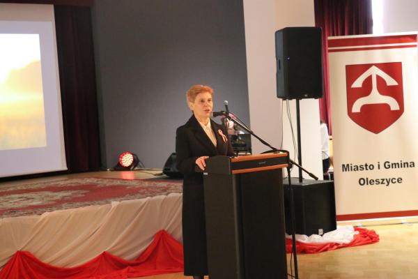 57d3c0b9c00746c024a245d376399d2e