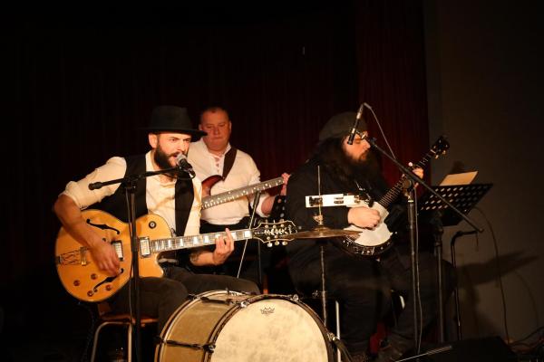 99dfbd53d287611661798b72d33f2ad0