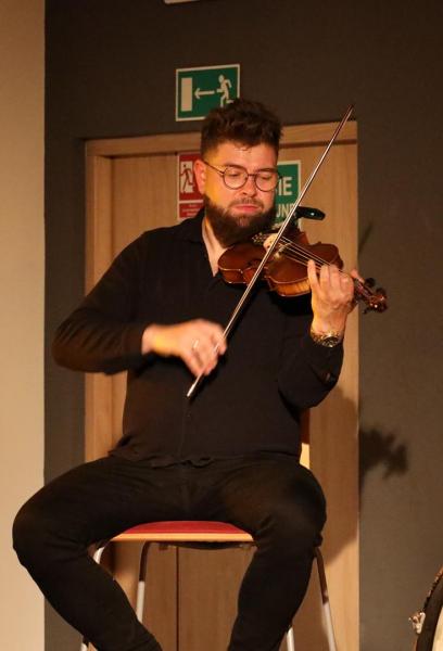 99da043444095bde96a79db9d70e38c3