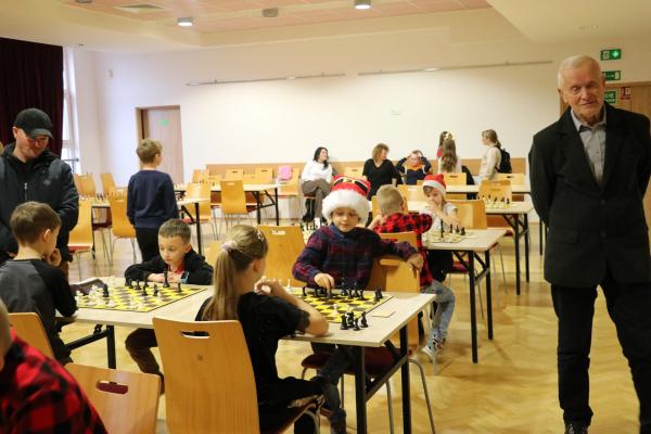 830278bf8f7a60b0dc27c2d6e2393a71