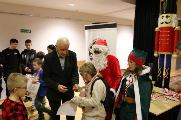 f81b848e89c73c106aee0a5c286323f5