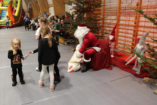 8a5a0a3146edc68840d22107df6b8632