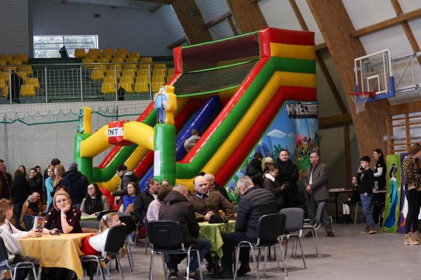 0551723f7ef21bfa753c370d82931b27