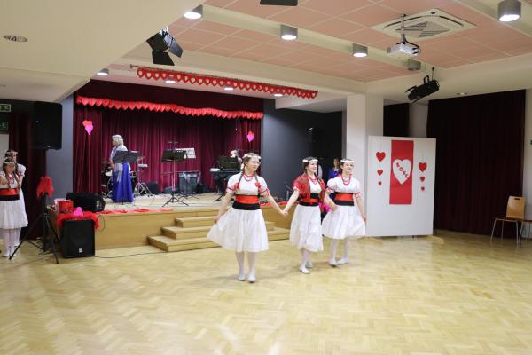 20a343eb8df5dbb6284bc27c2f7590c8