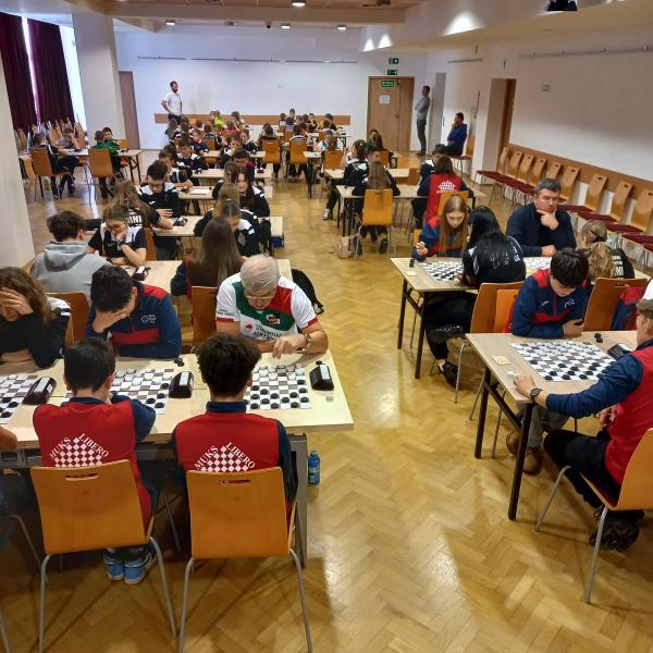 27551d699bb69fe864e9c856616167ba