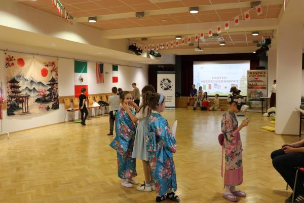 8f24ce6163ca2d259a72abf47583e098