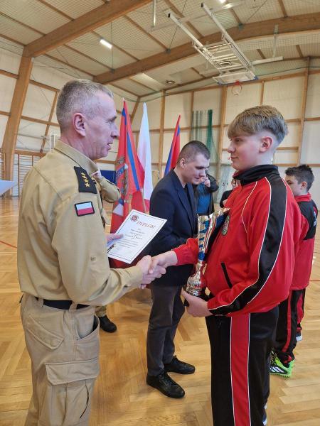 c00d98f6b576dde9d67757e3e01a8a4a