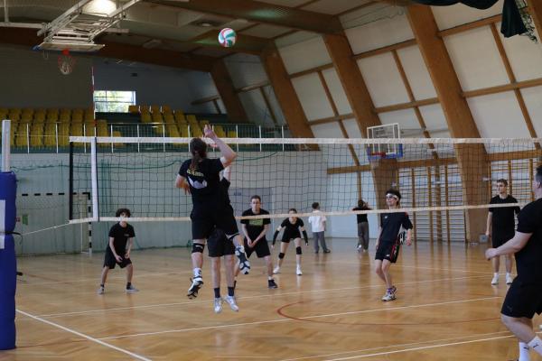 dd6bdc33935d076b9d900f69522b0228