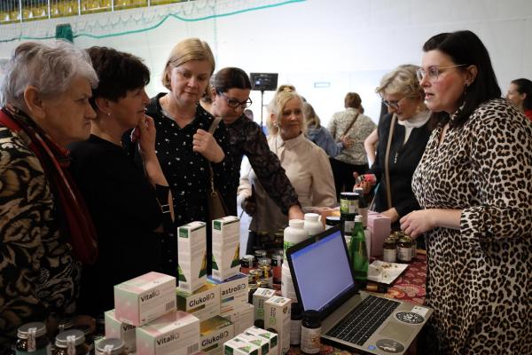 2b8827b7021be26f75349cb267ca3b33