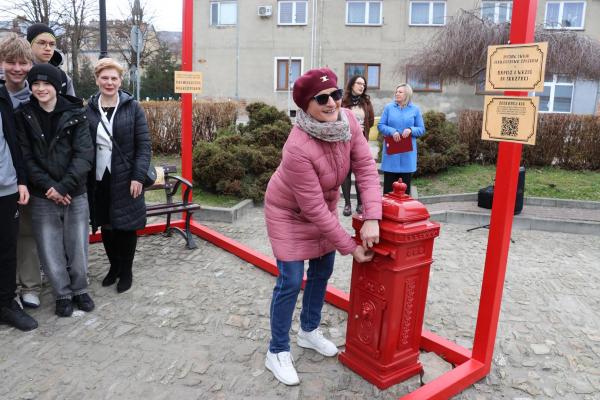 57a37c03feb5a32759534eb67cc8133a