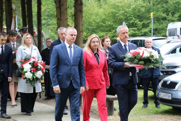 25d4d8f2b6cd4521a41cfced957735f6
