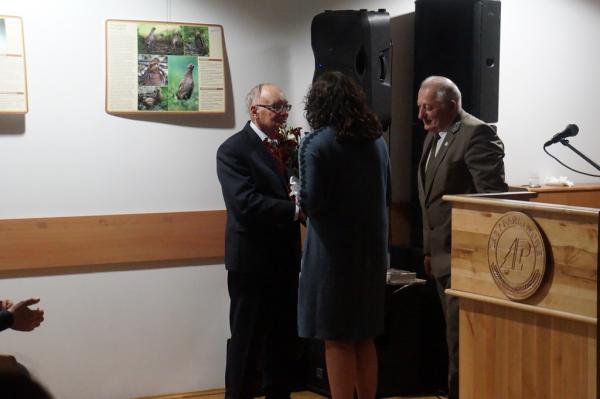 3768f36387125cb944a2d68e26c0da45