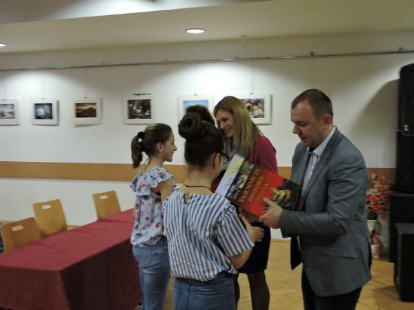 758c207dd59cfab3e7ceaca9ac1d2c80