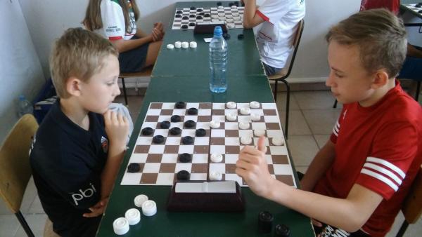 0ec3abaea6e78473de53c2139e0f13f7