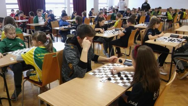 0d1c15fac5e6ea750379b27a18134087