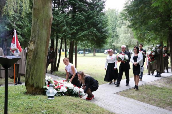 9897ee98b2a53b3ad37d2a3551b9109d