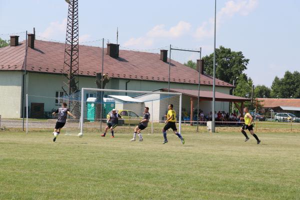 15f5d71935f802ef347392235f02afe4