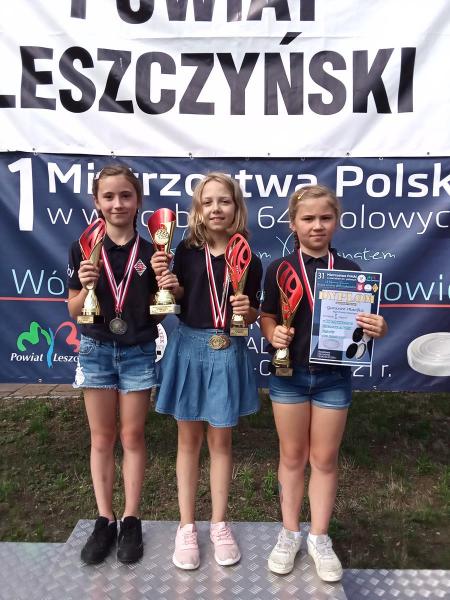 73598716e701b395417b40a0831a3fbb