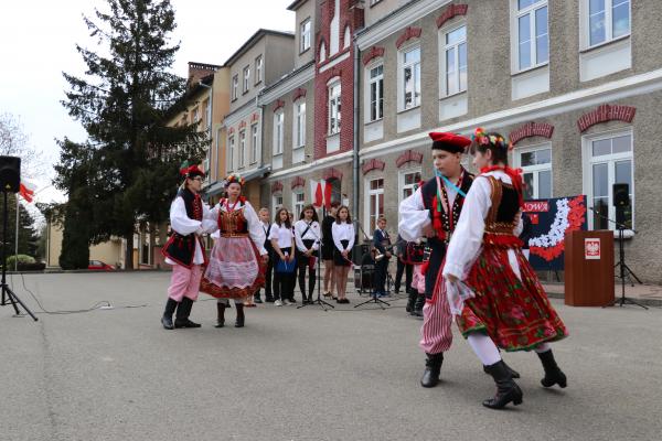 6597a6ea3ff74627d4d2ea6846453876